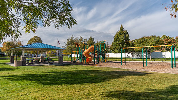 Country Crossing Park